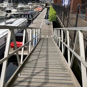  Botel Entire Boat At St Katherine Docks 2 Available Select Using Options United Kingdom