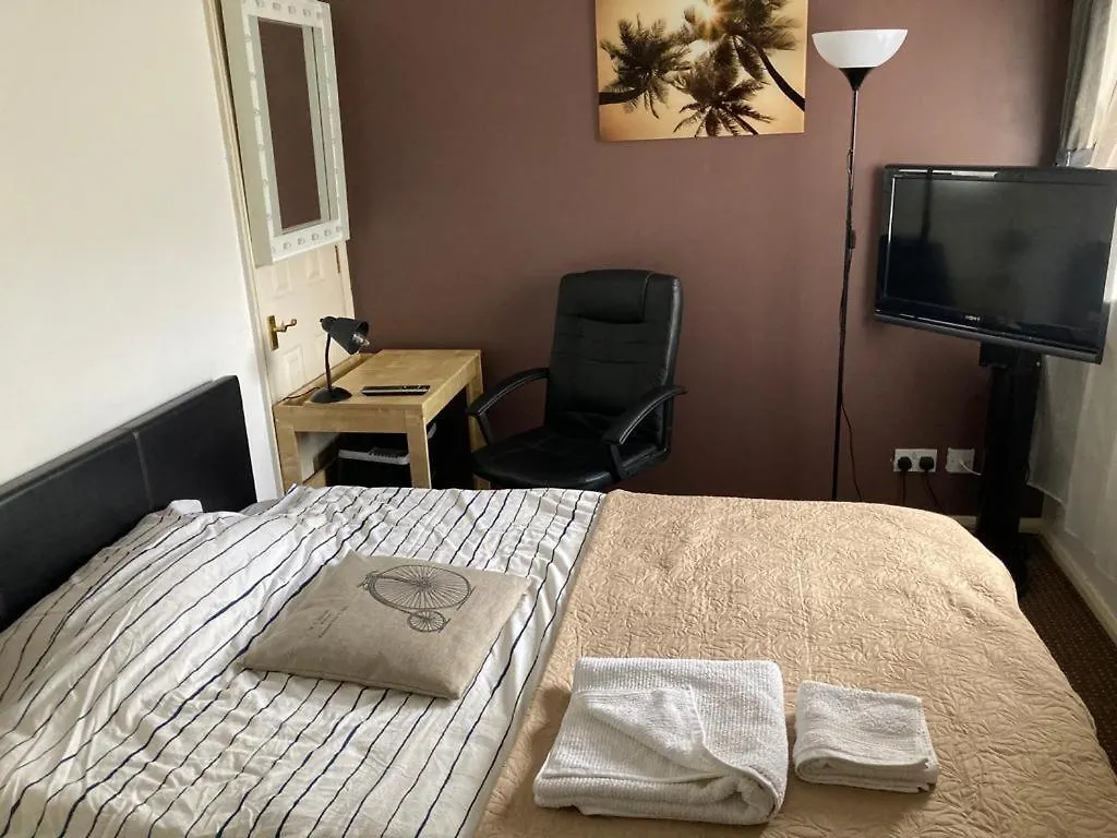 Limehouse Upon Thames Room In Great Location Londen Accommodatie bij particulieren